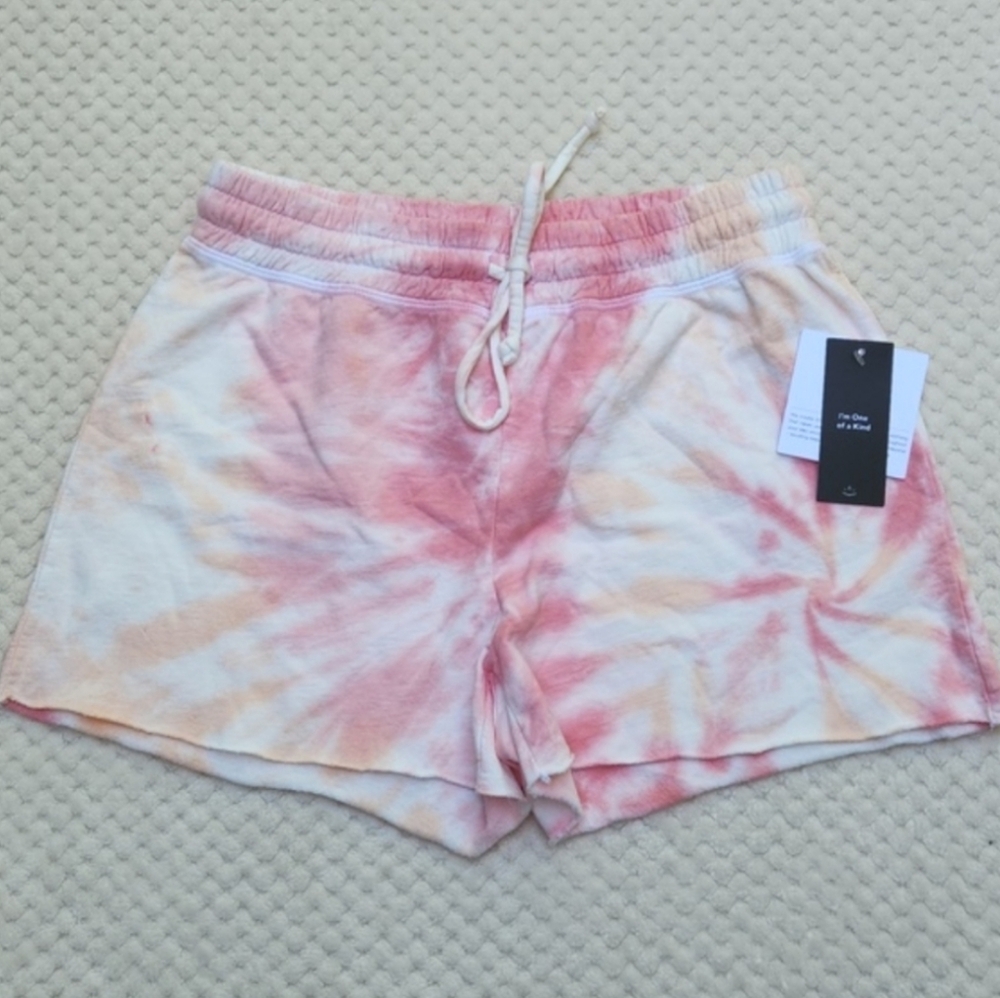 Nwt Beyond Yoga Come Through Tie Dye Shorts